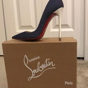 Christian Louboutin pump